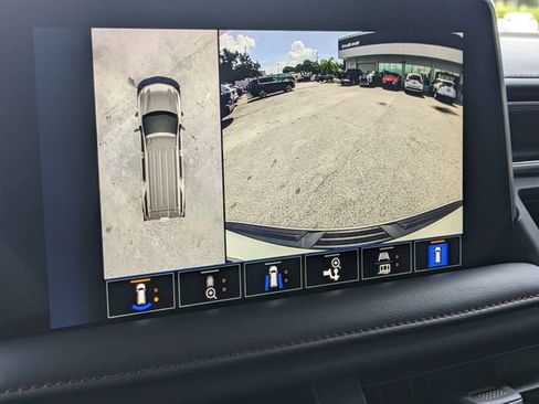 Used 2024 Chevrolet Tahoe RST w/ Luxury Package RWD image 31