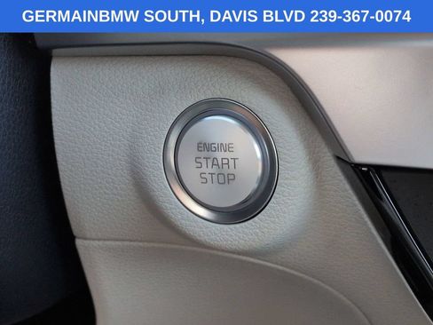 Used 2025 Kia Telluride EX w/ EX Captain's Chair Package AWD/4WD image 32