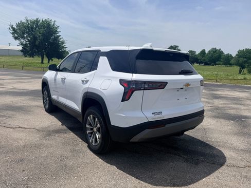 New 2026 Chevrolet Equinox LT w/ Safety and Technology Package FWD image 10
