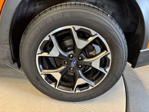 Used 2019 Subaru Crosstrek 2.0i Premium AWD/4WD image 25