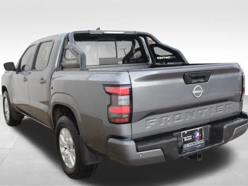 Used 2023 Nissan Frontier SV w/ SV Convenience Package image 6