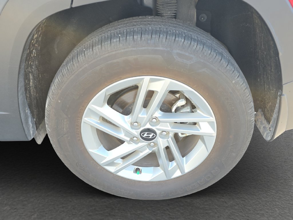 Used 2025 Hyundai Tucson SE AWD/4WD image 5