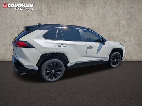 Used 2022 Toyota RAV4 XSE w/ XSE Grade Weather Package AWD/4WD image 8
