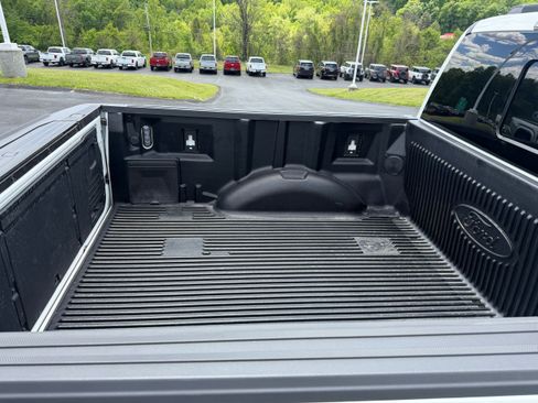 Certified 2024 Ford F150 Platinum w/ Equipment Group 703A Plus AWD/4WD image 13