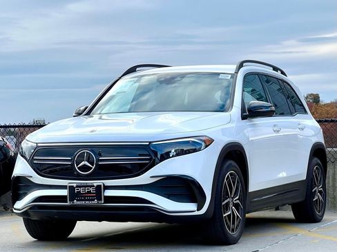 Certified 2023 Mercedes-Benz EQB 300 4MATIC image 4