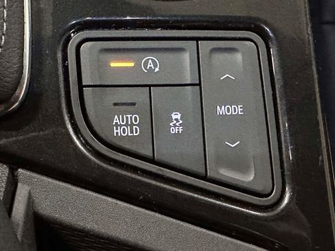 Used 2022 Cadillac CT4 Luxury w/ Sun And Sound Package AWD/4WD image 28