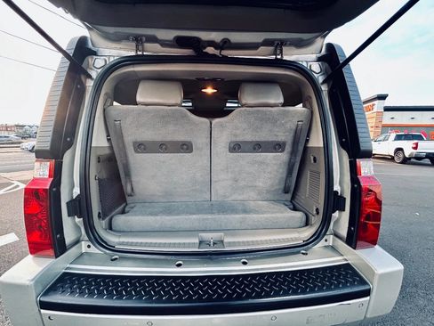 Used 2007 Jeep Commander Sport image 24