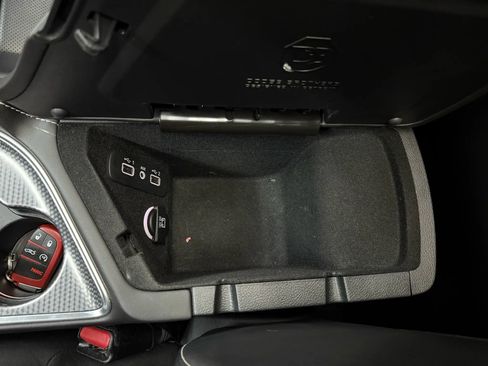 Used 2019 Dodge Challenger SRT Hellcat Redeye image 33