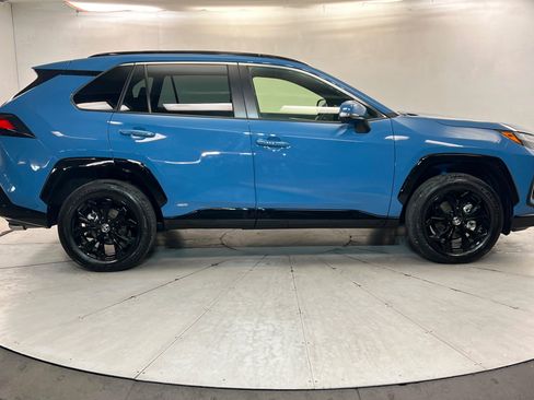 Certified 2025 Toyota RAV4 SE w/ Convenience Package AWD/4WD image 7