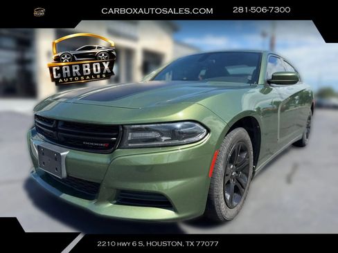Used 2019 Dodge Charger SXT RWD image 1