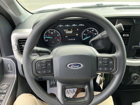 New 2025 Ford F550 4x4 SuperCab Super Duty w/ XLT Value Package image 19
