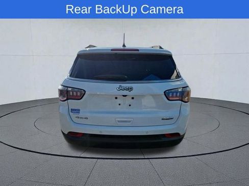 Used 2023 Jeep Compass Latitude AWD/4WD image 4