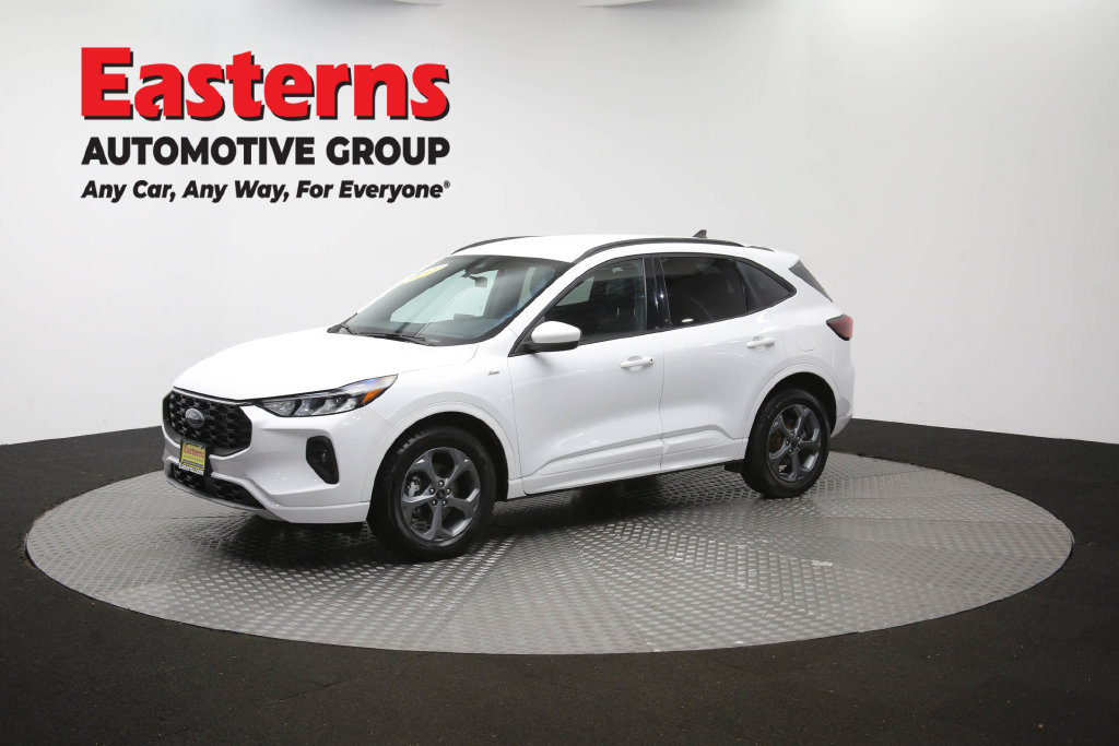Used 2023 Ford Escape ST-Line Select AWD/4WD image 57