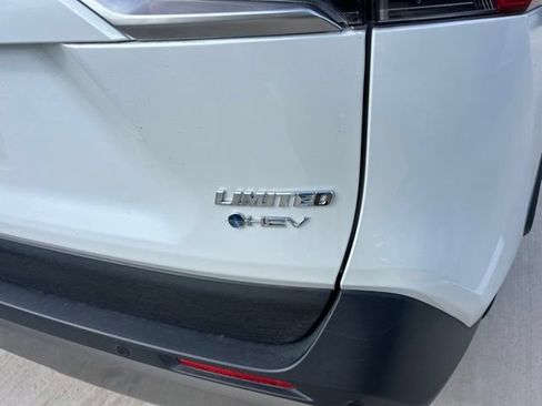 Used 2025 Toyota RAV4 Limited w/ Advanced Technology Package AWD/4WD image 5