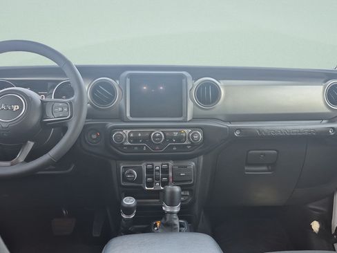 Used 2023 Jeep Wrangler Unlimited w/ Cold Weather Group AWD/4WD image 12