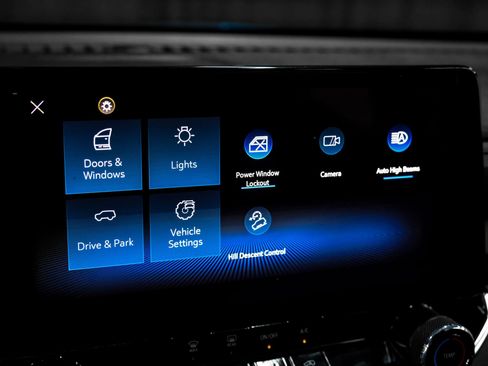 Used 2023 Chevrolet Colorado Trail Boss w/ Advanced Trailering Package AWD/4WD image 29