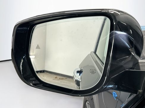 Used 2022 Jeep Grand Cherokee Overland w/ Luxury Tech Group IV image 16