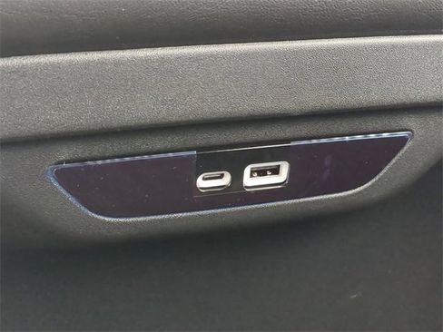 New 2026 Chrysler Pacifica Select w/ S Appearance Package image 18