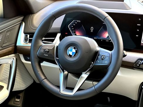 New 2026 BMW X1 xDrive28i w/ Technology Package image 21