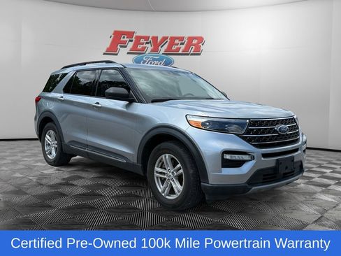 Certified 2022 Ford Explorer XLT w/ Equipment Group 202A RWD image 7