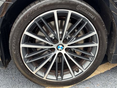 Used 2021 BMW 530i w/ M Sport Package image 11