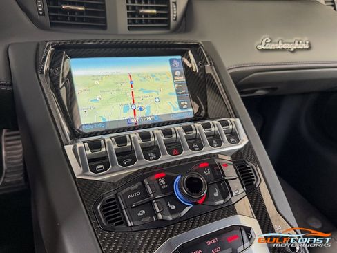 Used 2018 Lamborghini Aventador S AWD/4WD image 20