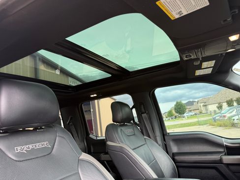 Used 2017 Ford F150 Raptor w/ Equipment Group 802A Luxury AWD/4WD image 24
