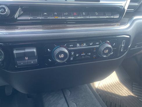 Used 2023 Chevrolet Silverado 1500 LT AWD/4WD image 26