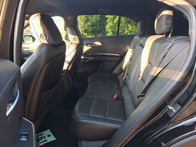 Used 2021 Cadillac XT4 Luxury w/ Cold Weather Package AWD/4WD image 10