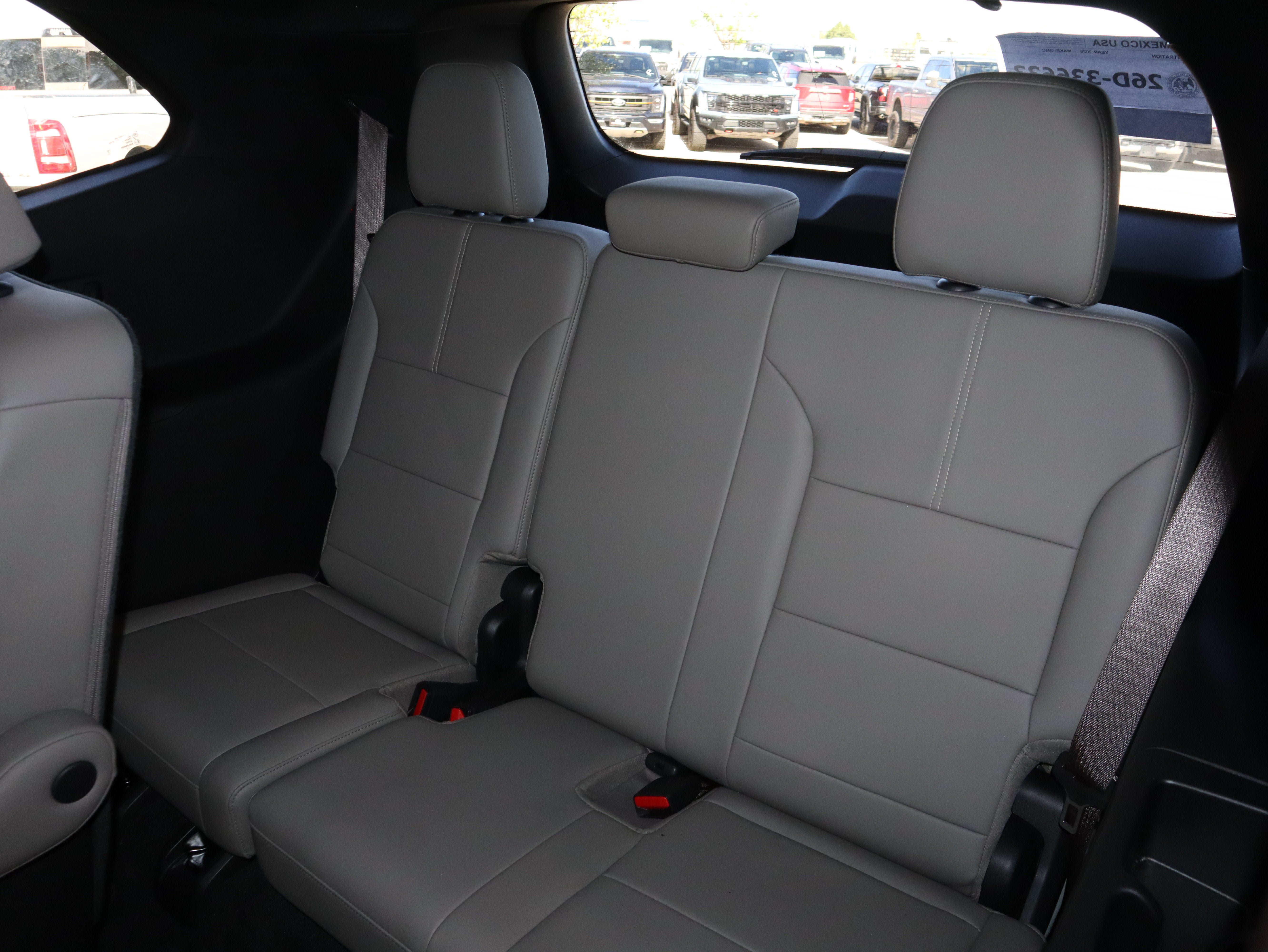 Used 2026 GMC Acadia Elevation w/ Elevation Premium Package AWD/4WD image 37