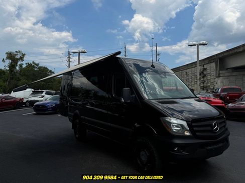 Used 2018 Mercedes-Benz Sprinter 2500 image 37