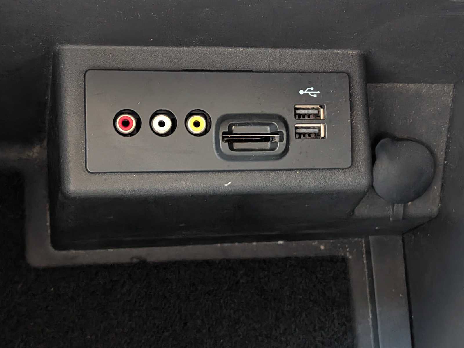 Used 2014 Ford F150 FX4 w/ Equipment Group 402A Luxury AWD/4WD image 17