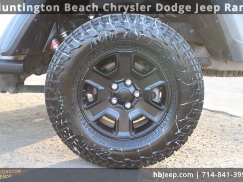 Used 2022 Jeep Gladiator Mojave image 9