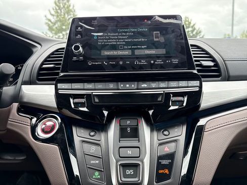 New 2026 Honda Odyssey Touring image 22