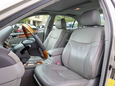 Used 2005 Lexus ES 330 FWD image 21