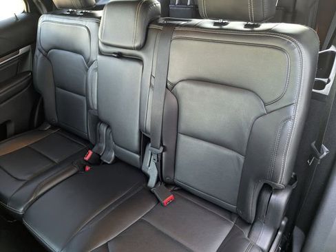 Used 2017 Ford Explorer Limited image 34