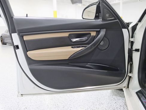 Used 2016 BMW M3 RWD image 37