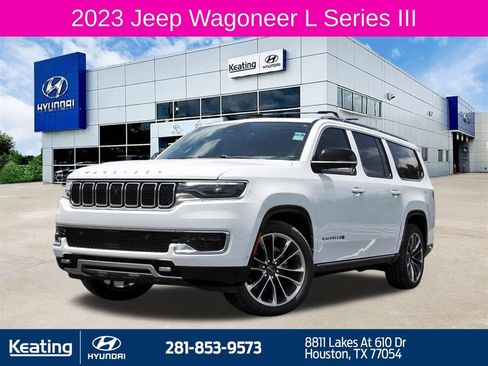 Used 2023 Jeep Wagoneer L Series III w/ Premium Group I AWD/4WD image 1