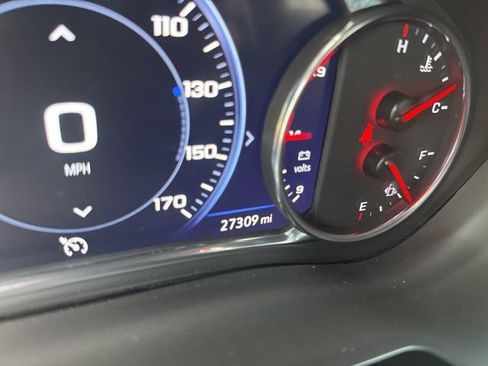 Used 2022 Chevrolet Traverse Premier image 11