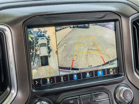 Used 2021 GMC Sierra 2500 AT4 w/ AT4 Premium Plus Package image 29