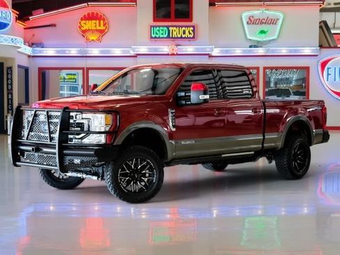 Used 2022 Ford F250 Lariat w/ Lariat Value Package AWD/4WD image 2