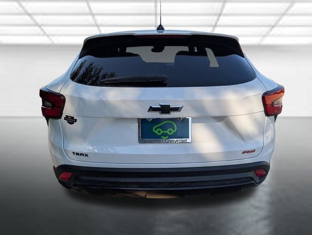 Used 2024 Chevrolet Trax RS FWD image 32