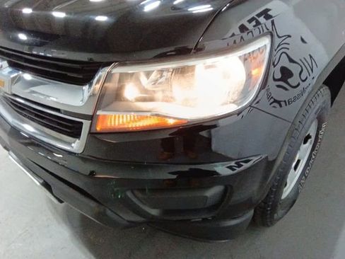 Used 2019 Chevrolet Colorado W/T image 24