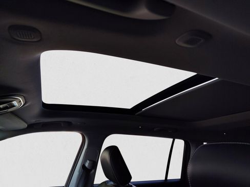 Used 2024 Jeep Grand Cherokee L Limited image 12