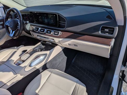 Used 2022 Mercedes-Benz GLS 450 4MATIC image 24