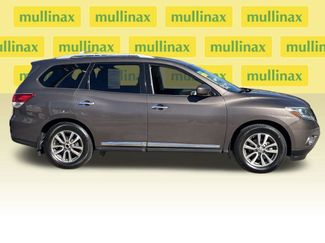 Used 2015 Nissan Pathfinder SL w/ SL Tech Package video 2