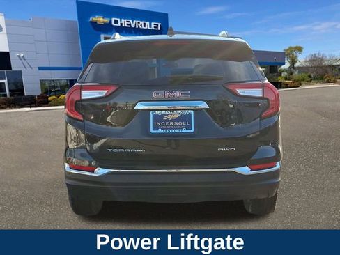 Used 2024 GMC Terrain SLT w/ Infotainment Package II image 6