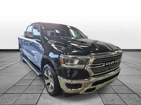 Used 2023 RAM 1500 Laramie AWD/4WD image 3