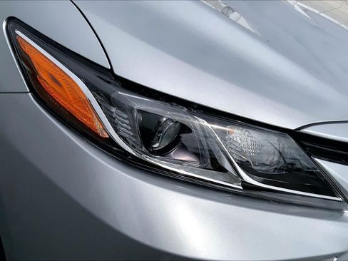 Used 2024 Toyota Camry LE w/ Convenience Package FWD image 27