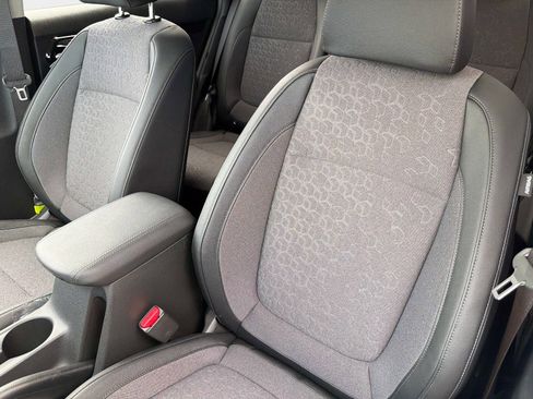 New 2026 Kia Seltos S FWD image 17